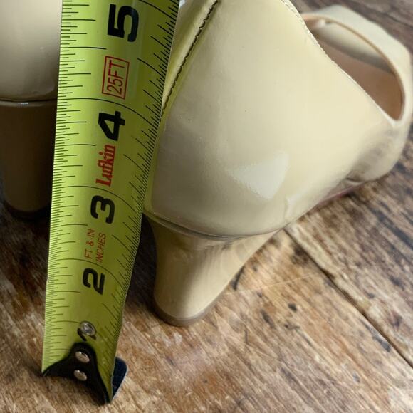 Cole Haan Wedge Heel open toe beige pumps size 6.5 - Picture 6 of 7